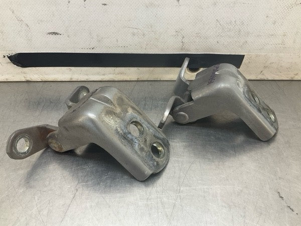 2008 Infiniti V35 G35X Front Driver Door Hinges Oem 15Bd0Gg - On Point Parts Inc