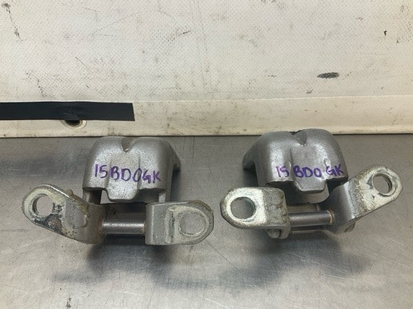 2008 Infiniti V35 G35X Front Passenger Door Hinges Oem 15Bd0Gk - On Point Parts Inc