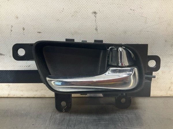 2008 Infiniti V35 G35X Front Passenger Interior Door Handle Oem 15Bd0Ge - On Point Parts Inc