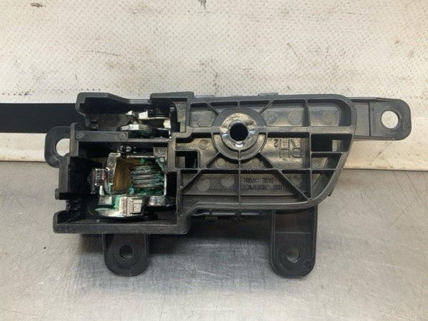 2008 Infiniti V35 G35X Front Passenger Interior Door Handle Oem 15Bd0Ge - On Point Parts Inc