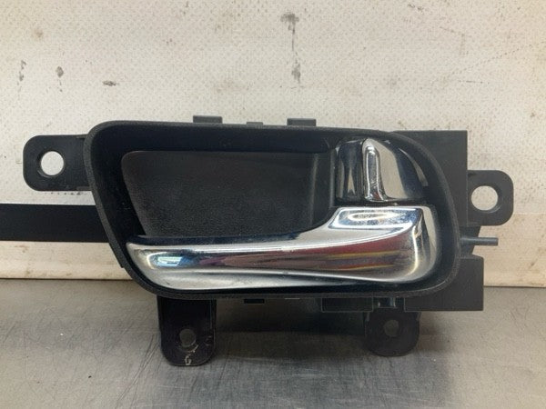 2008 Infiniti V35 G35X Front Passenger Interior Door Handle Oem 15Bd0Ge - On Point Parts Inc