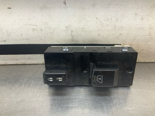 2008 Infiniti V35 G35X Front Passenger Door Window Lock Switch Oem 15Bd0Ge - On Point Parts Inc