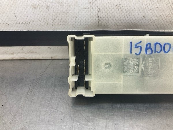 2008 Infiniti V35 G35X Front Passenger Door Window Lock Switch Oem 15Bd0Ge - On Point Parts Inc