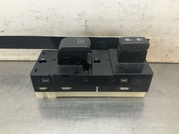 2008 Infiniti V35 G35X Front Passenger Door Window Lock Switch Oem 15Bd0Ge - On Point Parts Inc