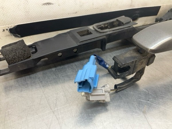 2008 Infiniti V35 G35X Front Passenger Exterior Door Handle Oem 15Bd0Ge - On Point Parts Inc