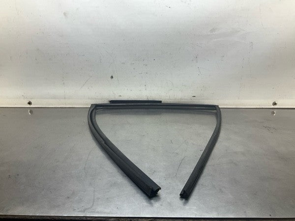 2008 Infiniti V35 G35X Rear Driver Sedan Door Glass Weatherstrip Oem 15Bd0Ga - On Point Parts Inc