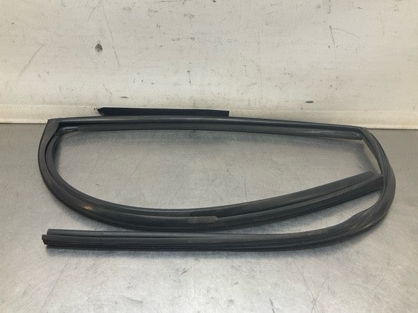 2008 Infiniti V35 G35X Rear Driver Sedan Door Glass Weatherstrip Oem 15Bd0Ga - On Point Parts Inc