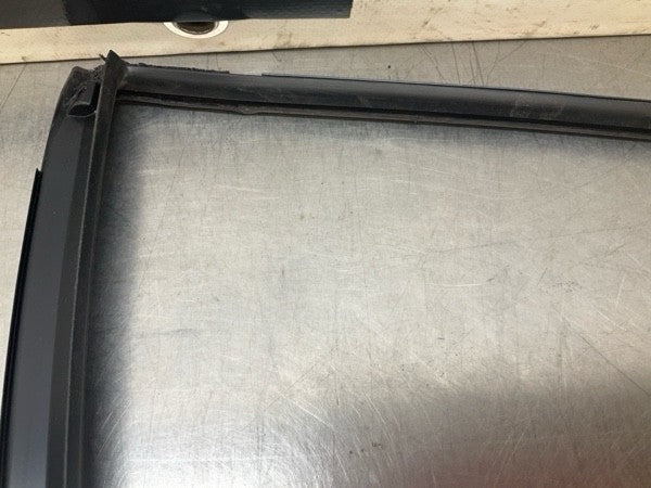 2008 Infiniti V35 G35X Rear Driver Quarter Window Glass Weatherstrip Oem 15Bd0Ga - On Point Parts Inc