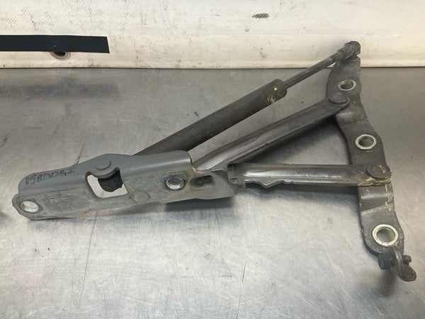2008 Infiniti V35 G35X Rear Trunk Lid Hinge Oem 15Bd0Gi - On Point Parts Inc