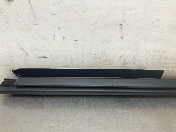 2008 Infiniti V35 G35X Rear Passenger Door Panel Window Felt Strip Oem 15Bd0G7 - On Point Parts Inc