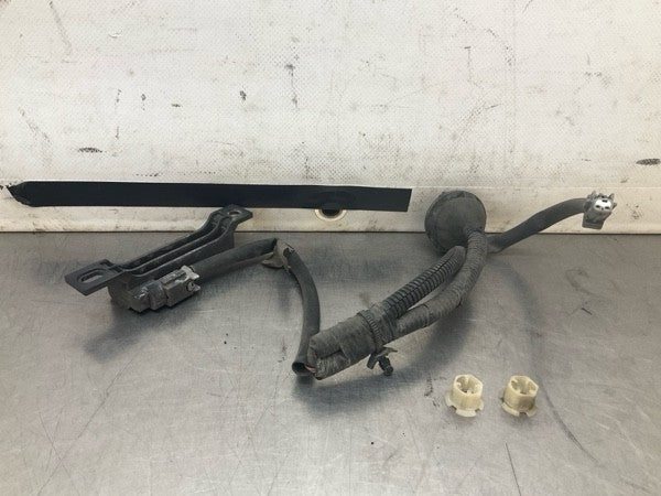 2008 Infiniti V35 G35X Rear License Plate Light Pig Tail Connector Oem 15Bd0Gi - On Point Parts Inc