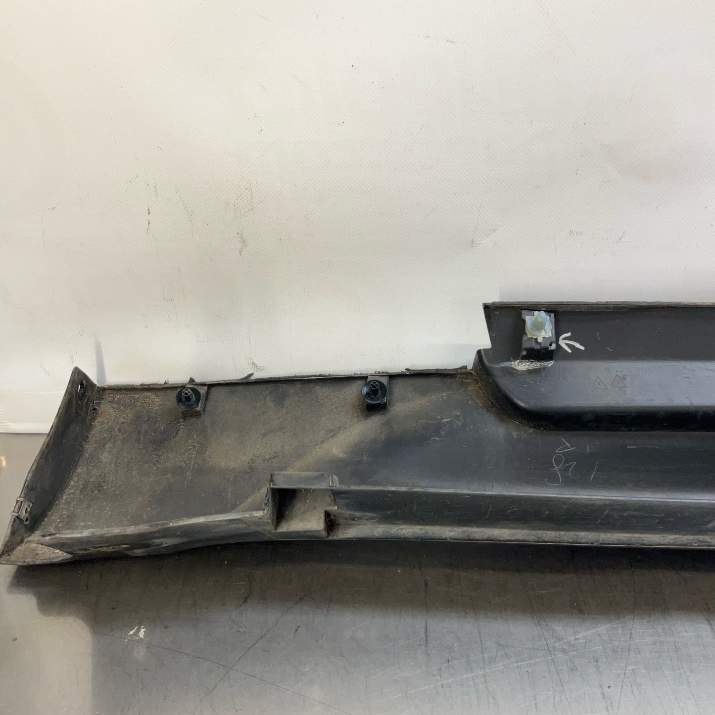 08-15 G37 Q60 Passenger Sport Rocker Panel Side Skirt 76850JL57B Oem 12Bd4G5 - On Point Parts Inc