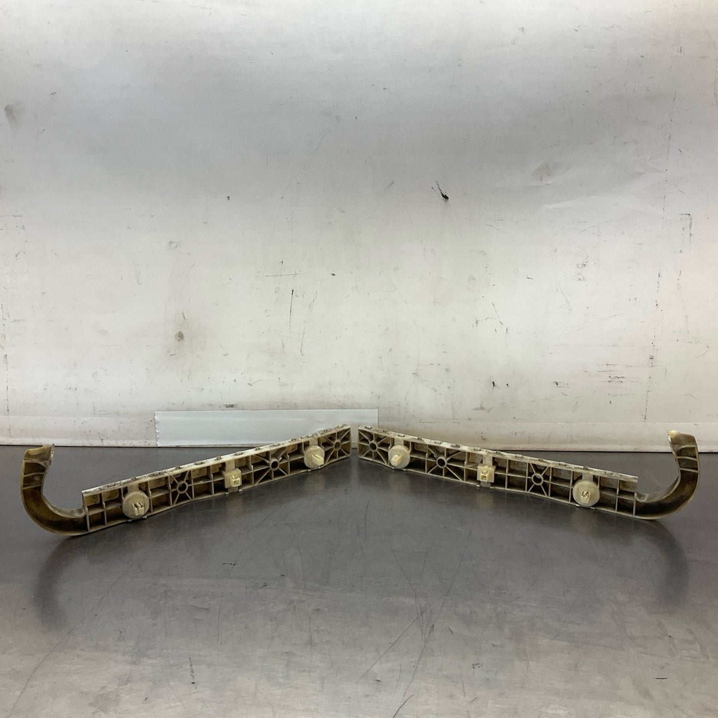 08-15 G37 Q60 Coupe Rear Bumper Cover Retainer Bracket Oem 12Bd4Gi - On Point Parts Inc