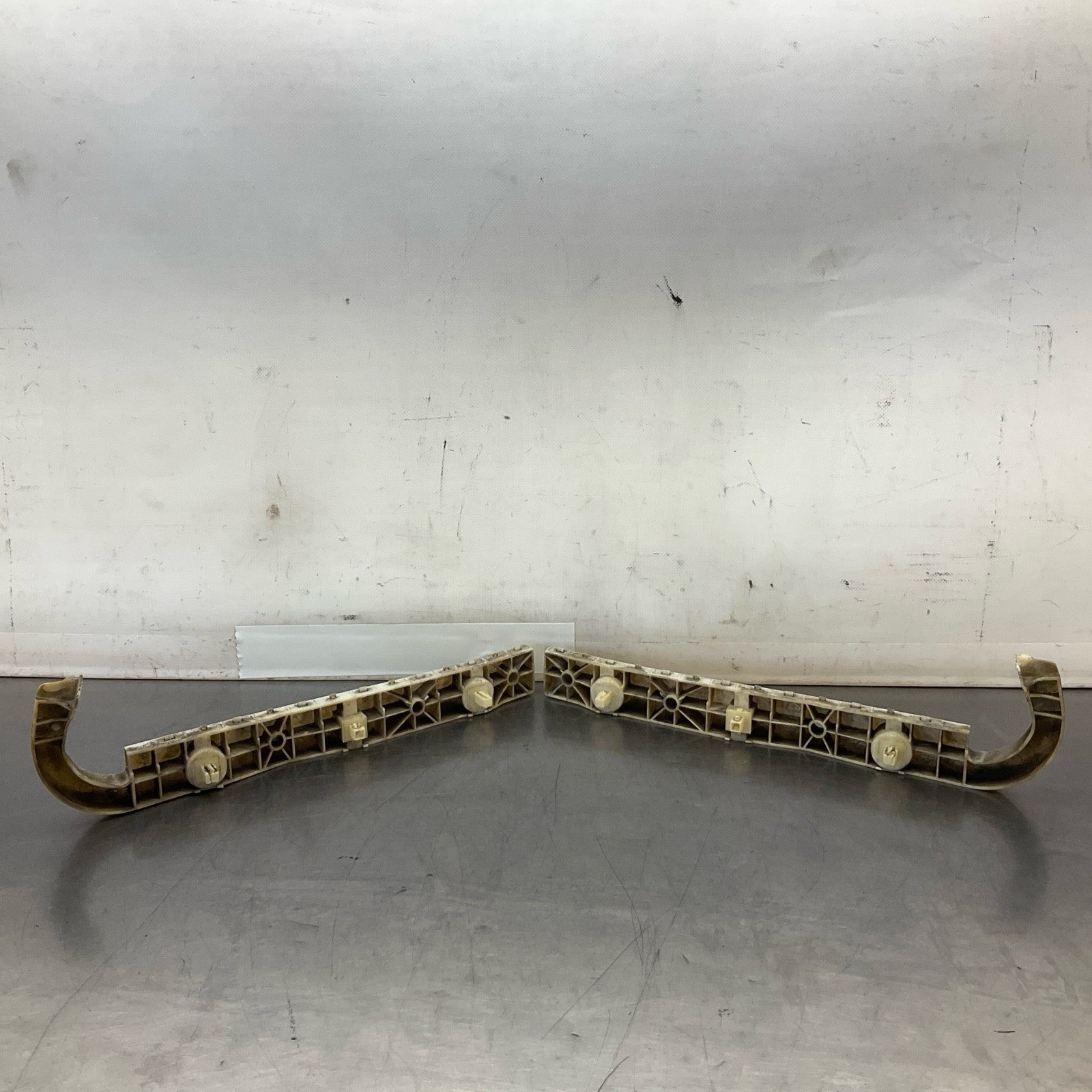 08-15 G37 Q60 Coupe Rear Bumper Cover Retainer Bracket Oem 12Bd4Gi - On Point Parts Inc