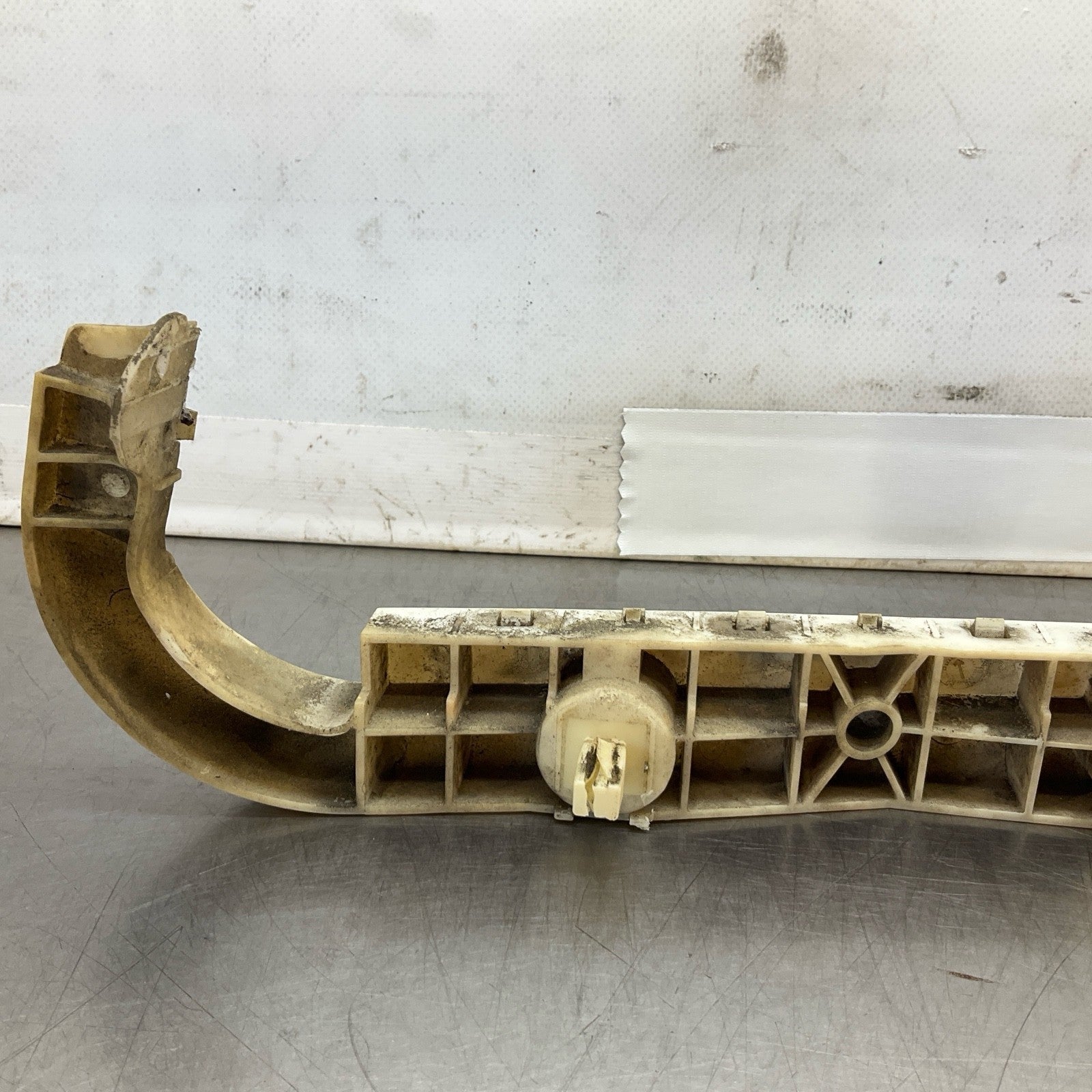 08-15 G37 Q60 Coupe Rear Bumper Cover Retainer Bracket Oem 12Bd4Gi - On Point Parts Inc