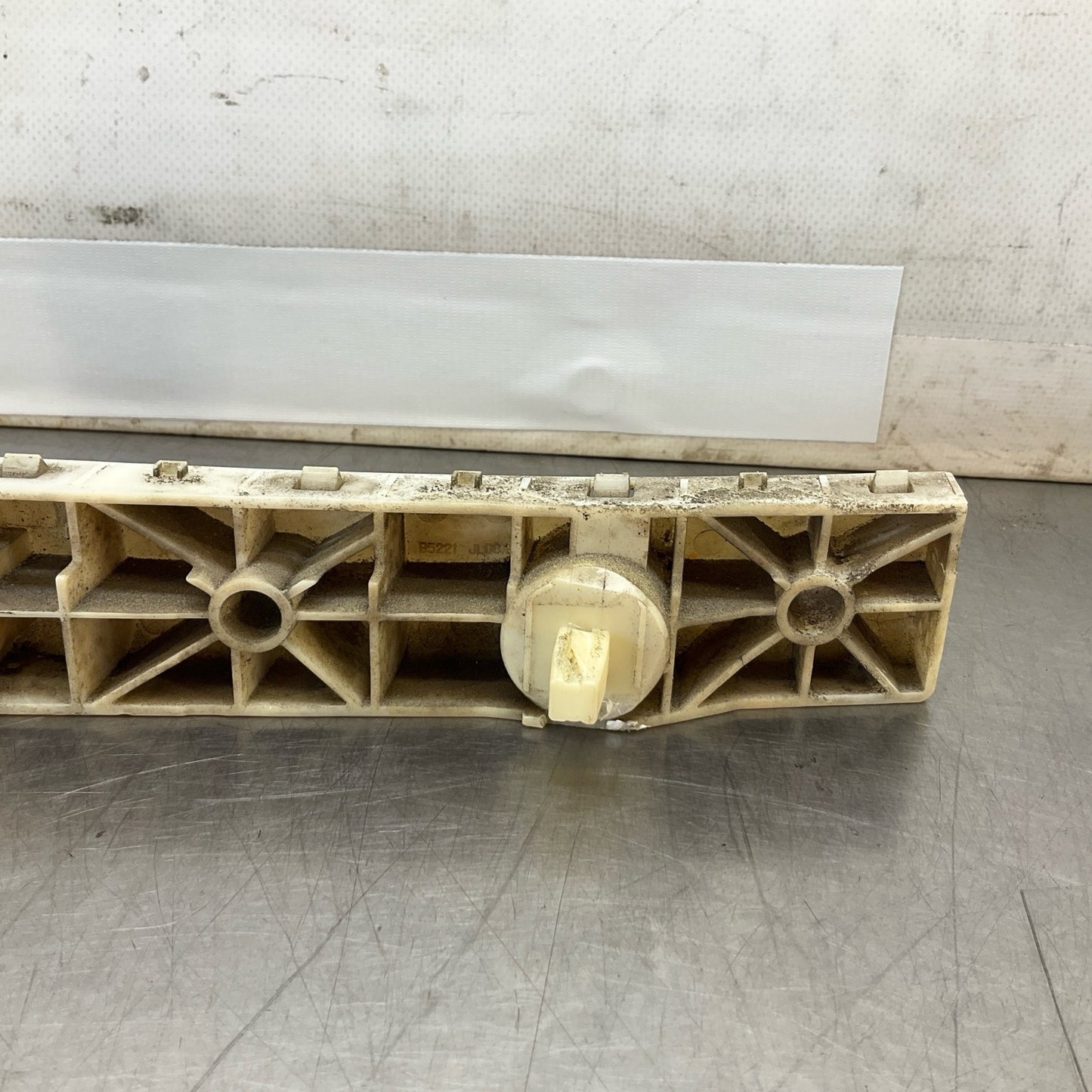 08-15 G37 Q60 Coupe Rear Bumper Cover Retainer Bracket Oem 12Bd4Gi - On Point Parts Inc