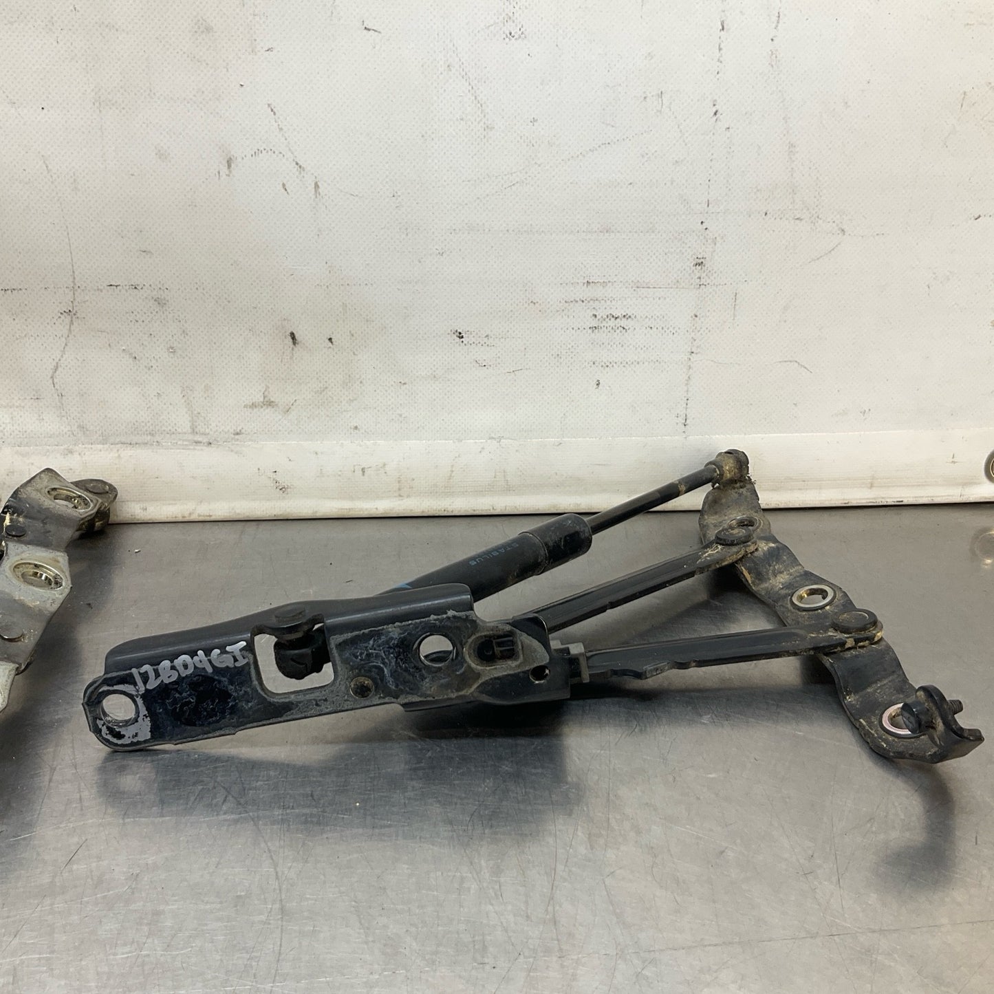 08-15 G37 Q60 Coupe Rear Trunk Lid Hinge Oem 12Bd4Gi - On Point Parts Inc