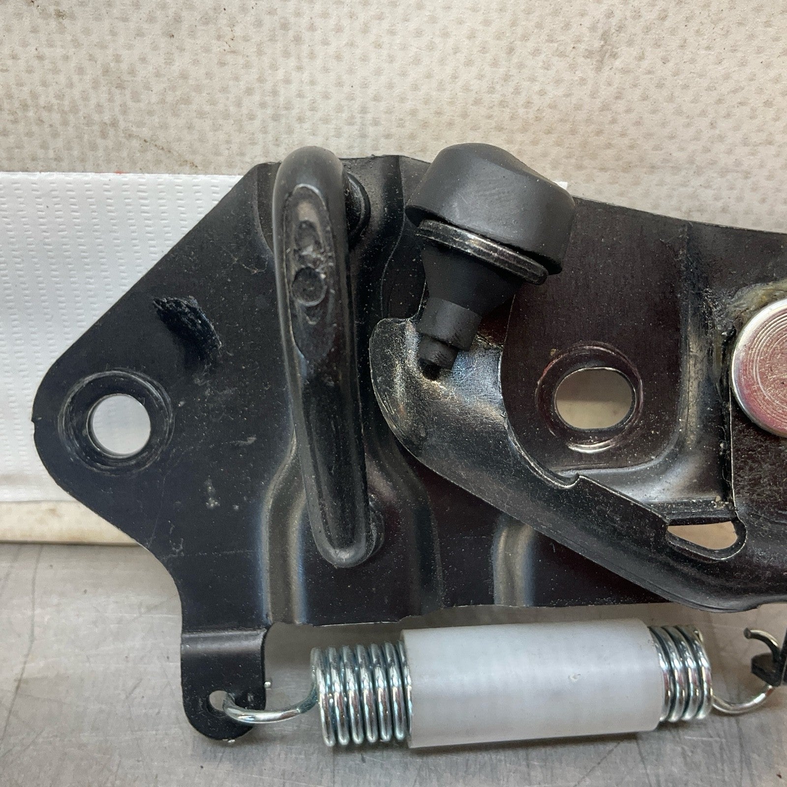 08-15 G37 Q60 Coupe Rear Trunk Lid Striker 84620EG000 Oem 12Bd4Gi - On Point Parts Inc