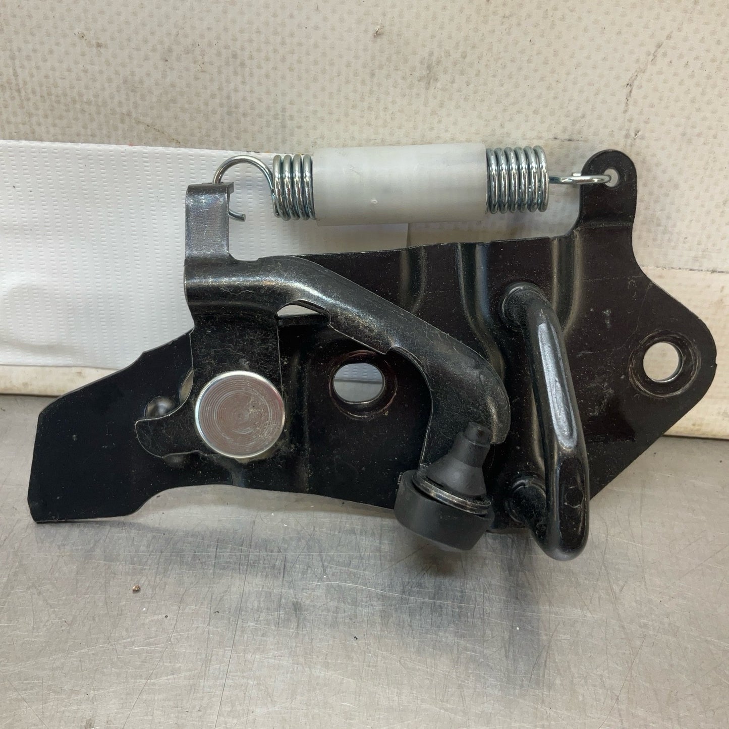 08-15 G37 Q60 Coupe Rear Trunk Lid Striker 84620EG000 Oem 12Bd4Gi - On Point Parts Inc