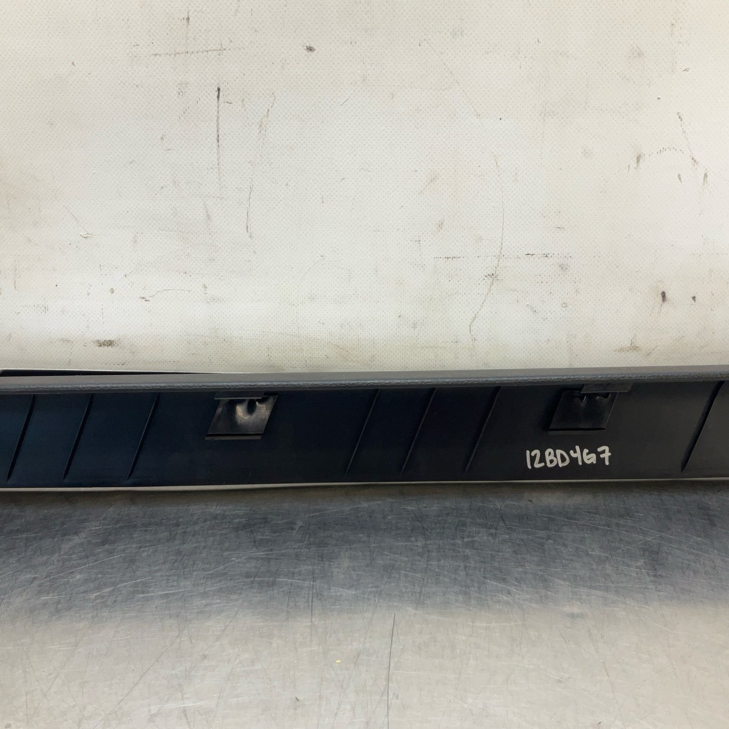 08-15 G37 Q60 Coupe Front Driver Door Threshold Sill Trim 769B5JL00B Oem 12Bd4G7 - On Point Parts Inc