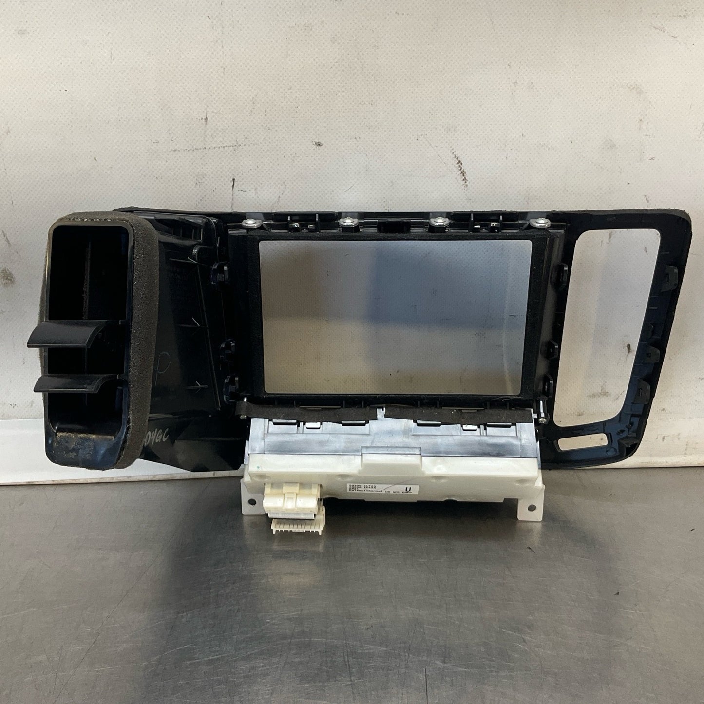 08-15 G37 Q60 Coupe Center Dash Media Screen Bezel Trim 68270JK00A Oem 12Bd4Gc - On Point Parts Inc