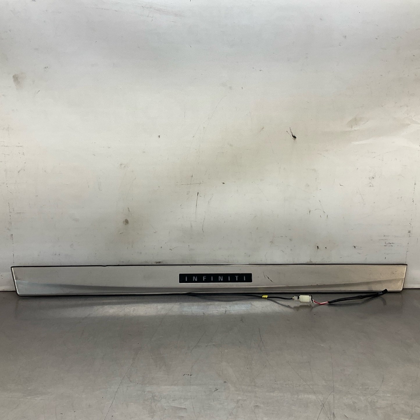 08-15 G37 Q60 Coupe Passenger Door Illuminated Kick Plate G6950JL100 Oem 12Bd4G7 - On Point Parts Inc