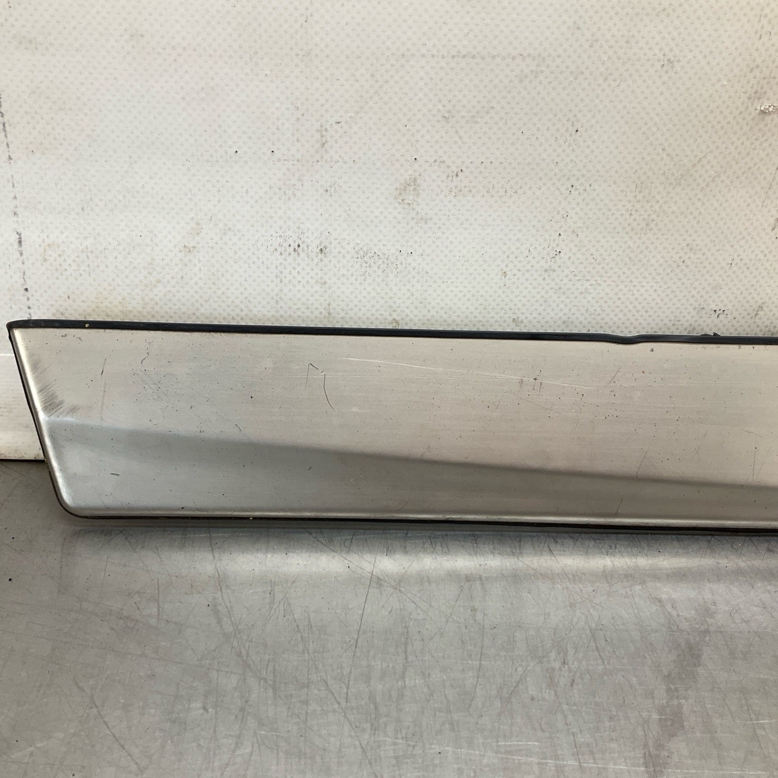 08-15 G37 Q60 Coupe Passenger Door Illuminated Kick Plate G6950JL100 Oem 12Bd4G7 - On Point Parts Inc