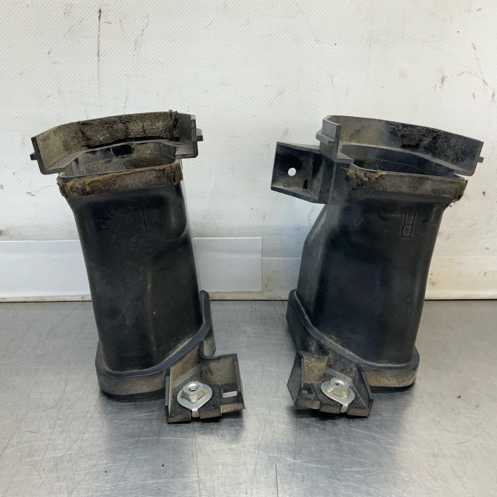 08-17 G37 Q60 Coupe Front Air Intake Inlet Duct 16554JK23D 16554JK23 Oem 12Bd4Gc - On Point Parts Inc