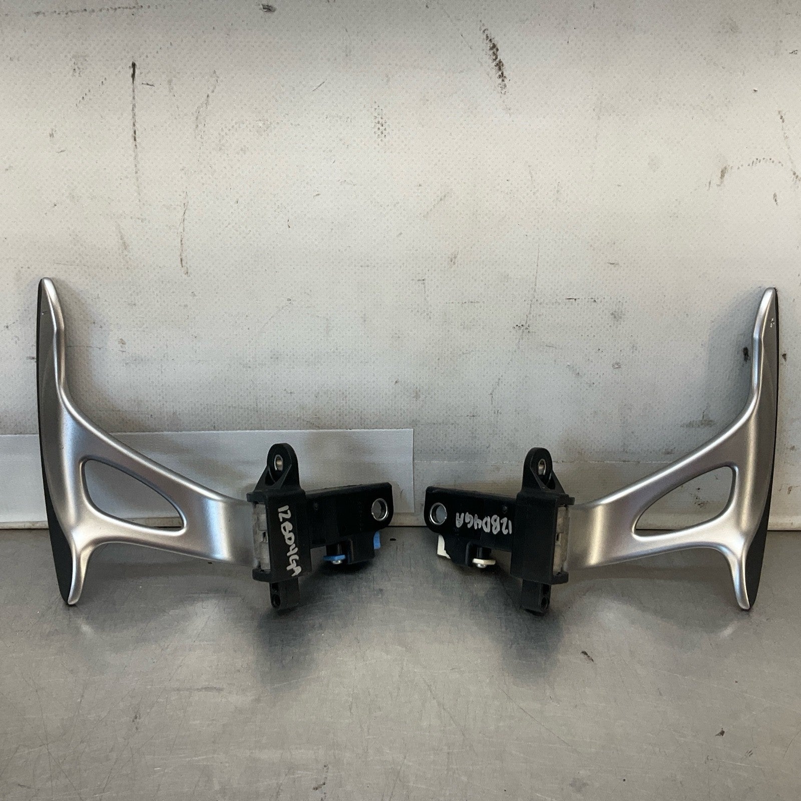 08-19 G37 Q60 Coupe Steering Wheel Paddle Shifter 25549JK000 Oem 12Bd4Ga - On Point Parts Inc