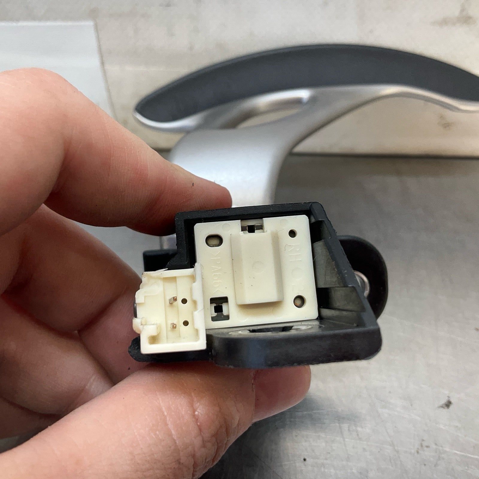 08-19 G37 Q60 Coupe Steering Wheel Paddle Shifter 25549JK000 Oem 12Bd4Ga - On Point Parts Inc