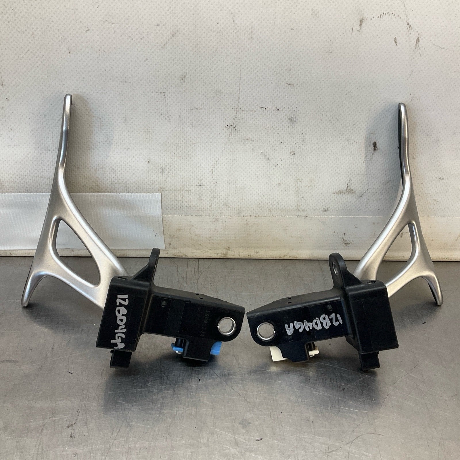 08-19 G37 Q60 Coupe Steering Wheel Paddle Shifter 25549JK000 Oem 12Bd4Ga - On Point Parts Inc