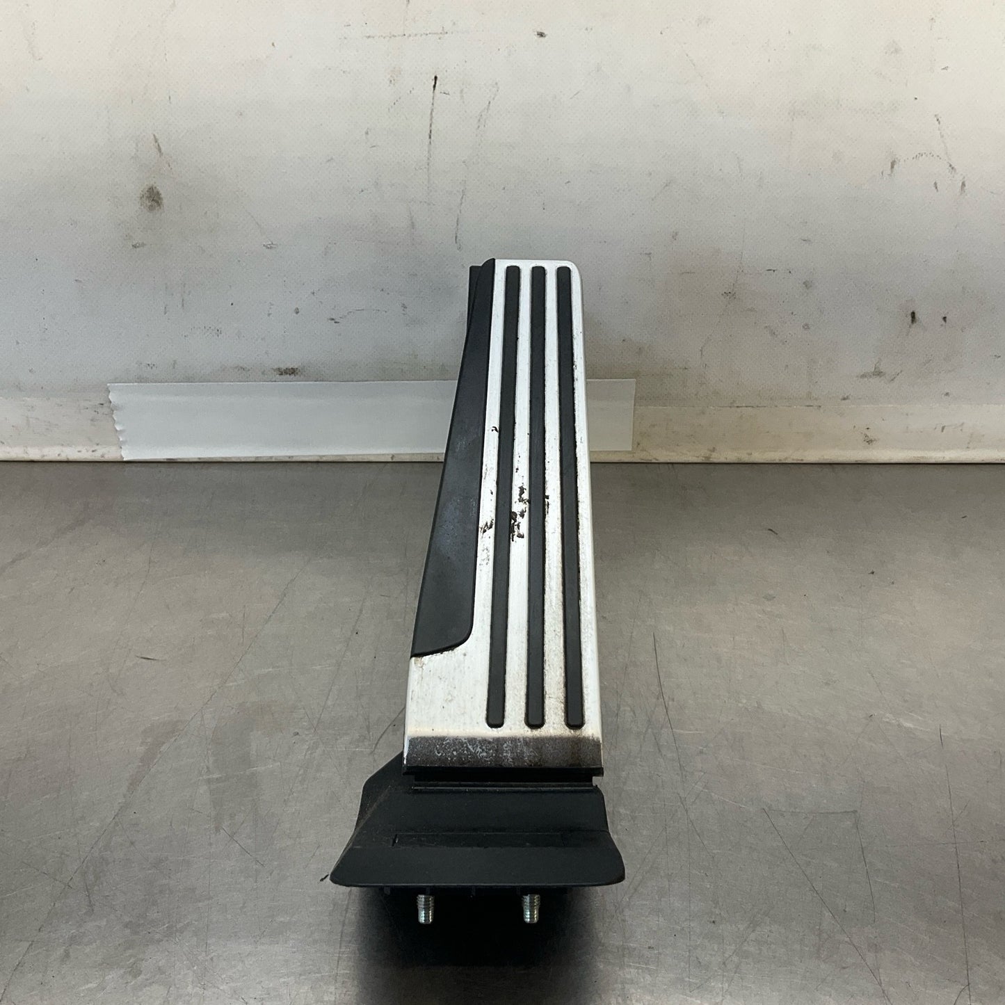 08-19 G37 Q60 Coupe Gas Throttle Accelerator Pedal A/T 180021NC0C Oem 12Bd4Ga - On Point Parts Inc