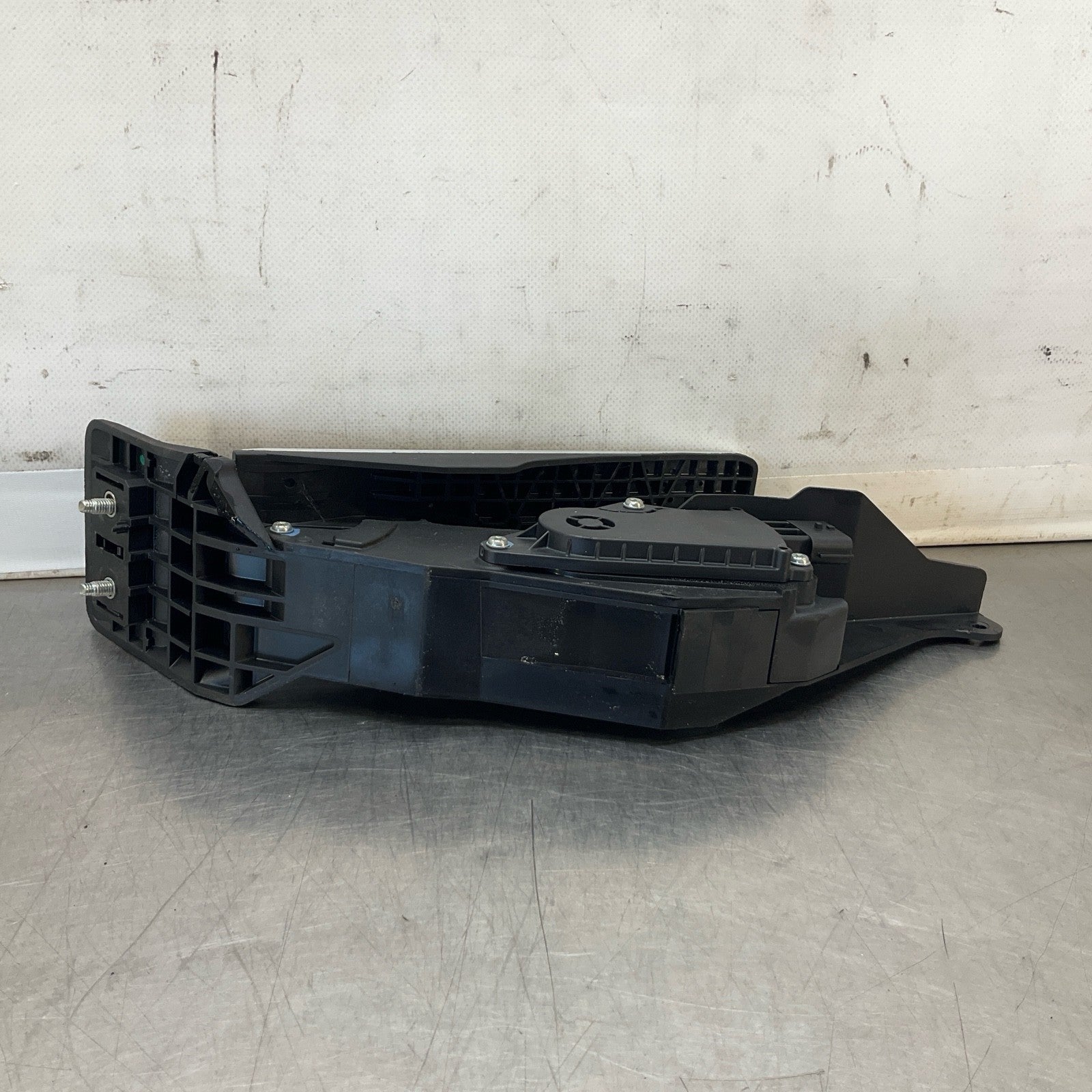 08-19 G37 Q60 Coupe Gas Throttle Accelerator Pedal A/T 180021NC0C Oem 12Bd4Ga - On Point Parts Inc