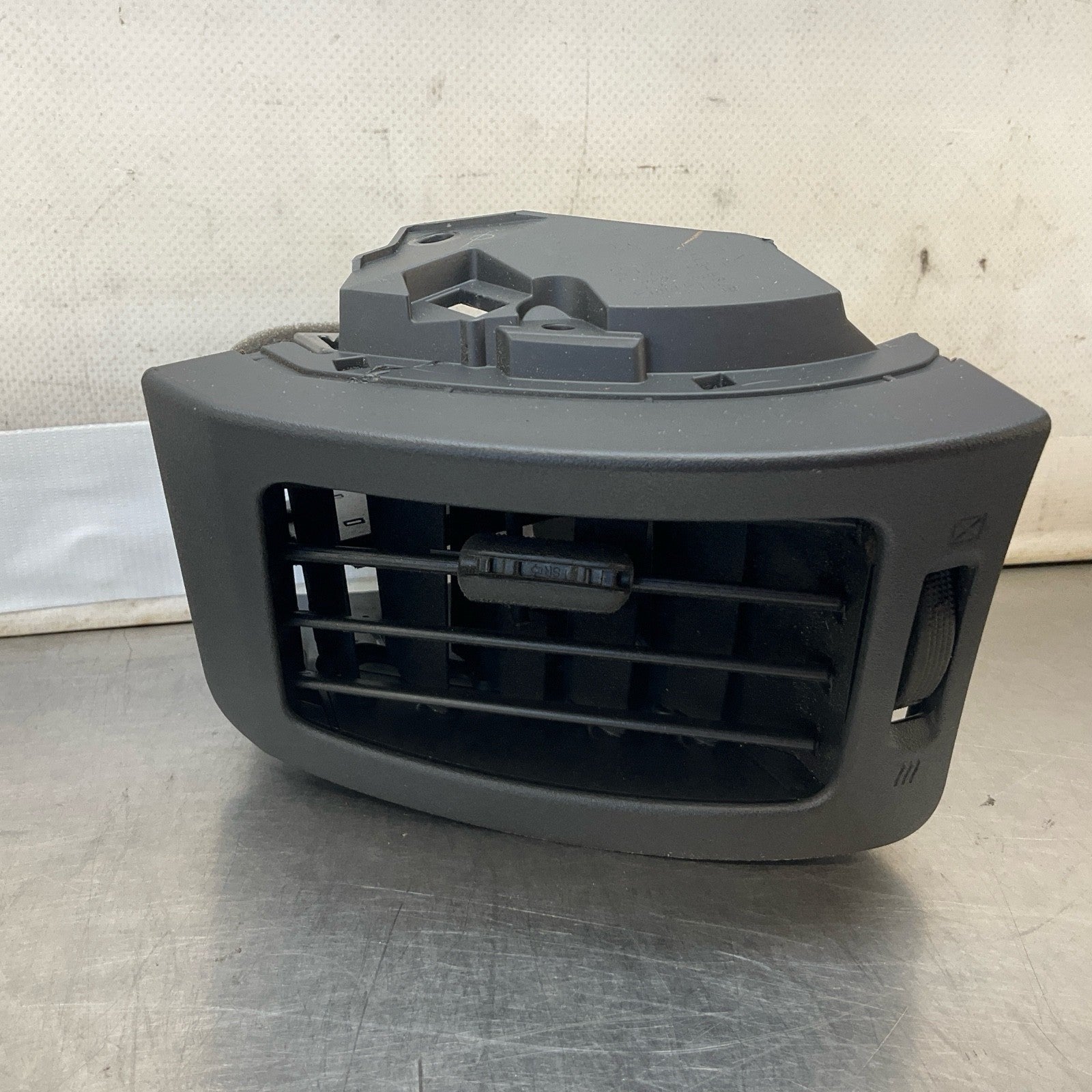 08-15 G37 Q60 Passenger Dash Vent Trim 68760JK00A Oem 12Bd4Ge - On Point Parts Inc