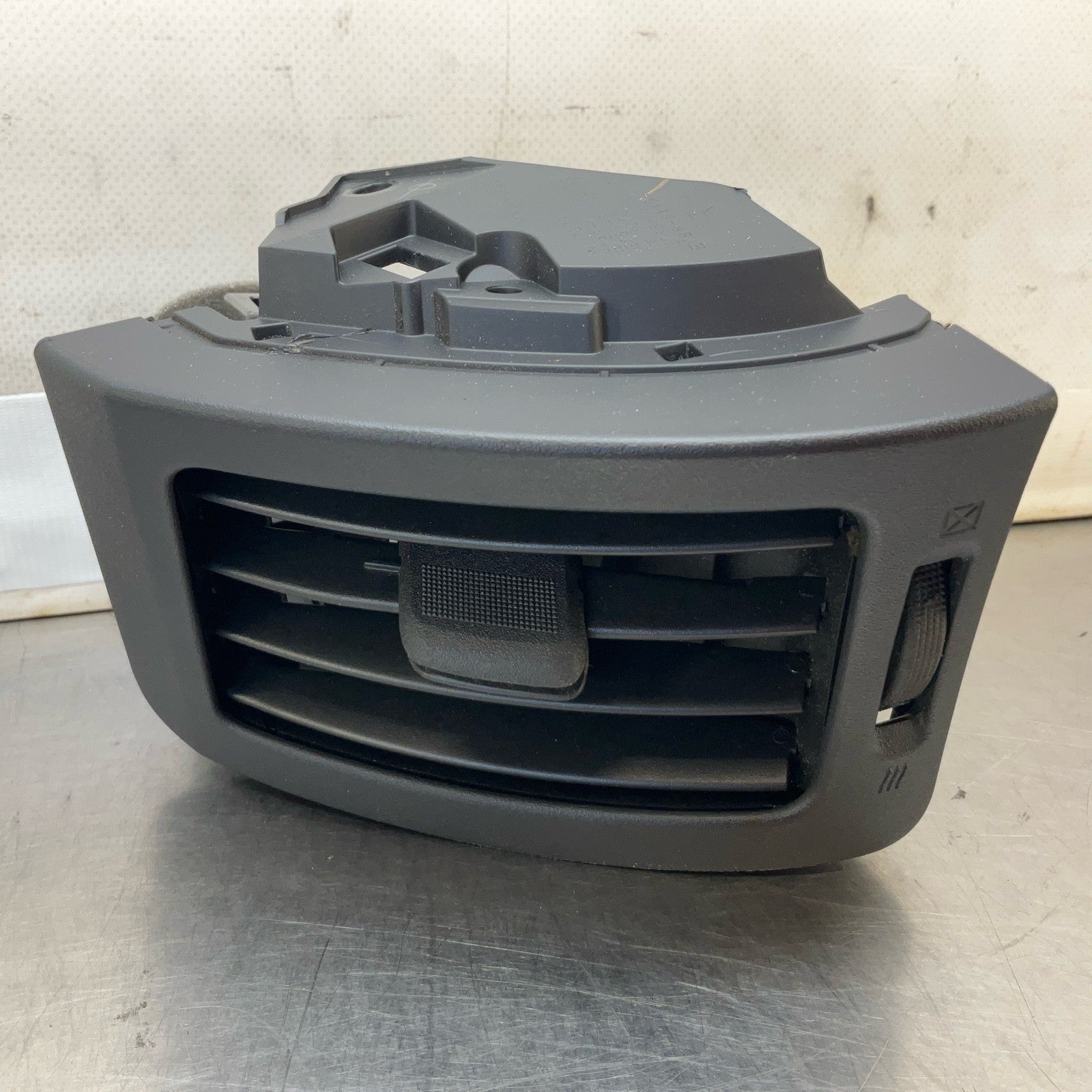 08-15 G37 Q60 Passenger Dash Vent Trim 68760JK00A Oem 12Bd4Ge - On Point Parts Inc