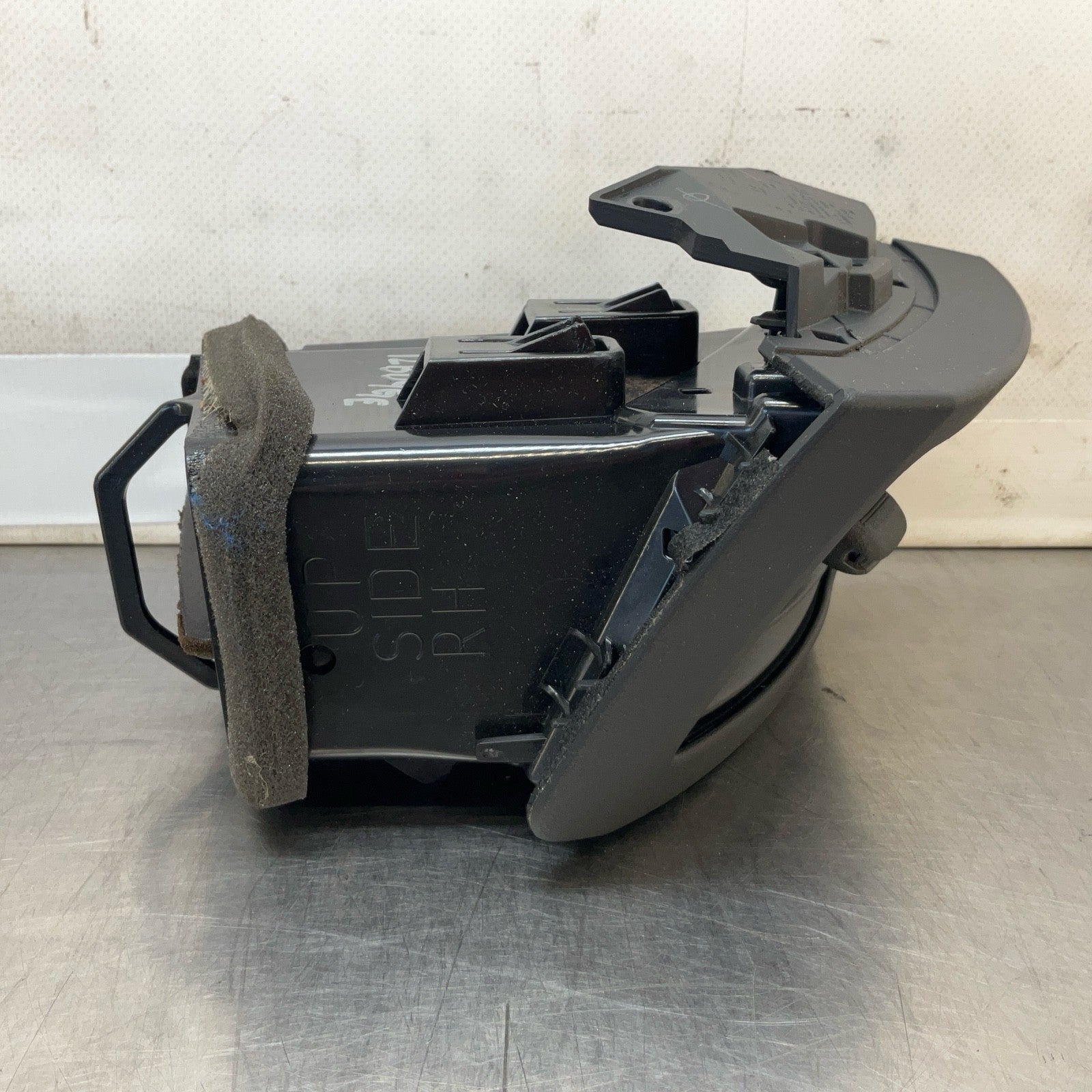 08-15 G37 Q60 Passenger Dash Vent Trim 68760JK00A Oem 12Bd4Ge - On Point Parts Inc