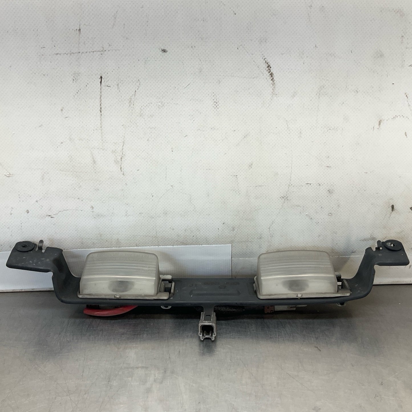 13-15 G37 Q60 Coupe Rear License Plate Light Assembly 26510CD00C Oem 12Bd4Gc - On Point Parts Inc