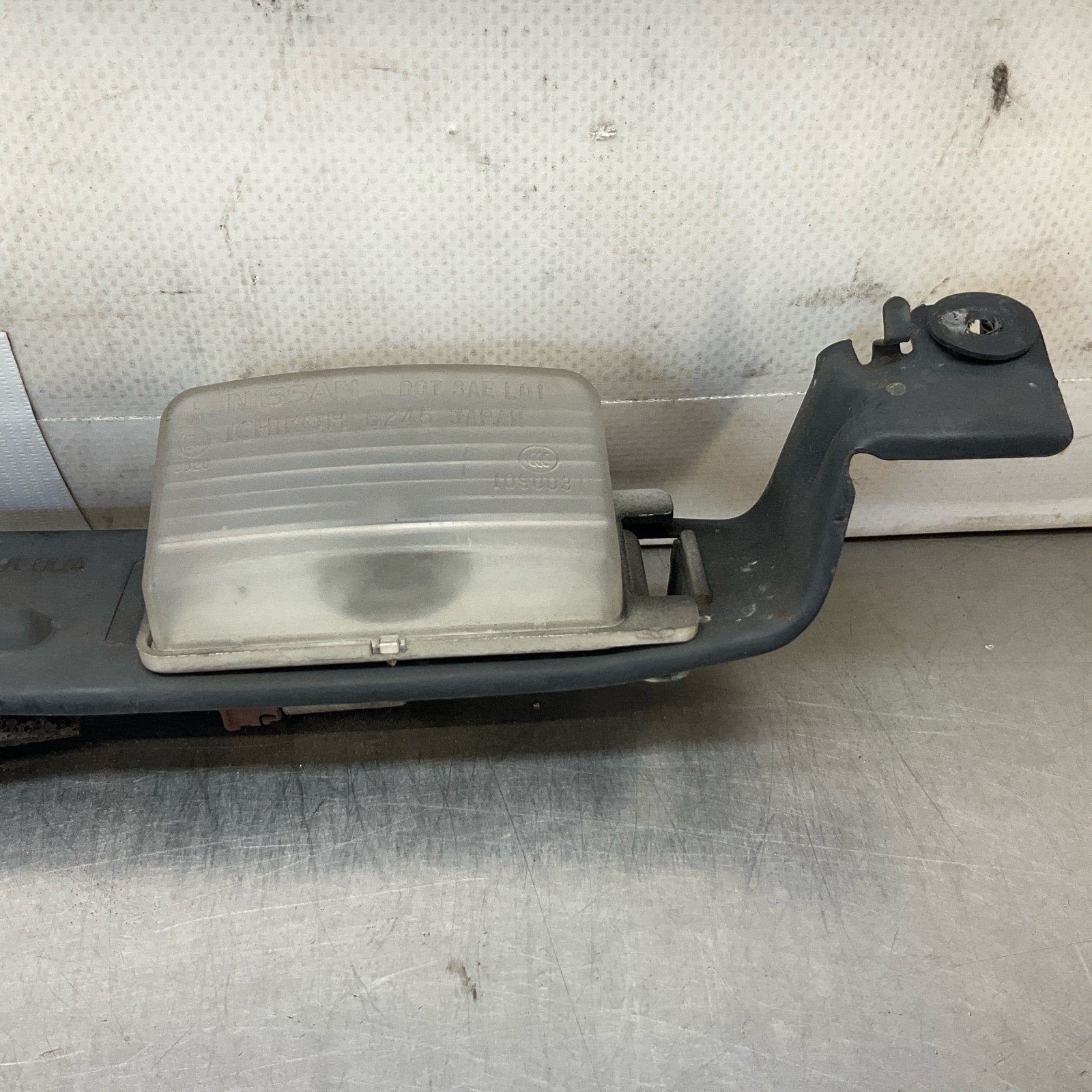 13-15 G37 Q60 Coupe Rear License Plate Light Assembly 26510CD00C Oem 12Bd4Gc - On Point Parts Inc