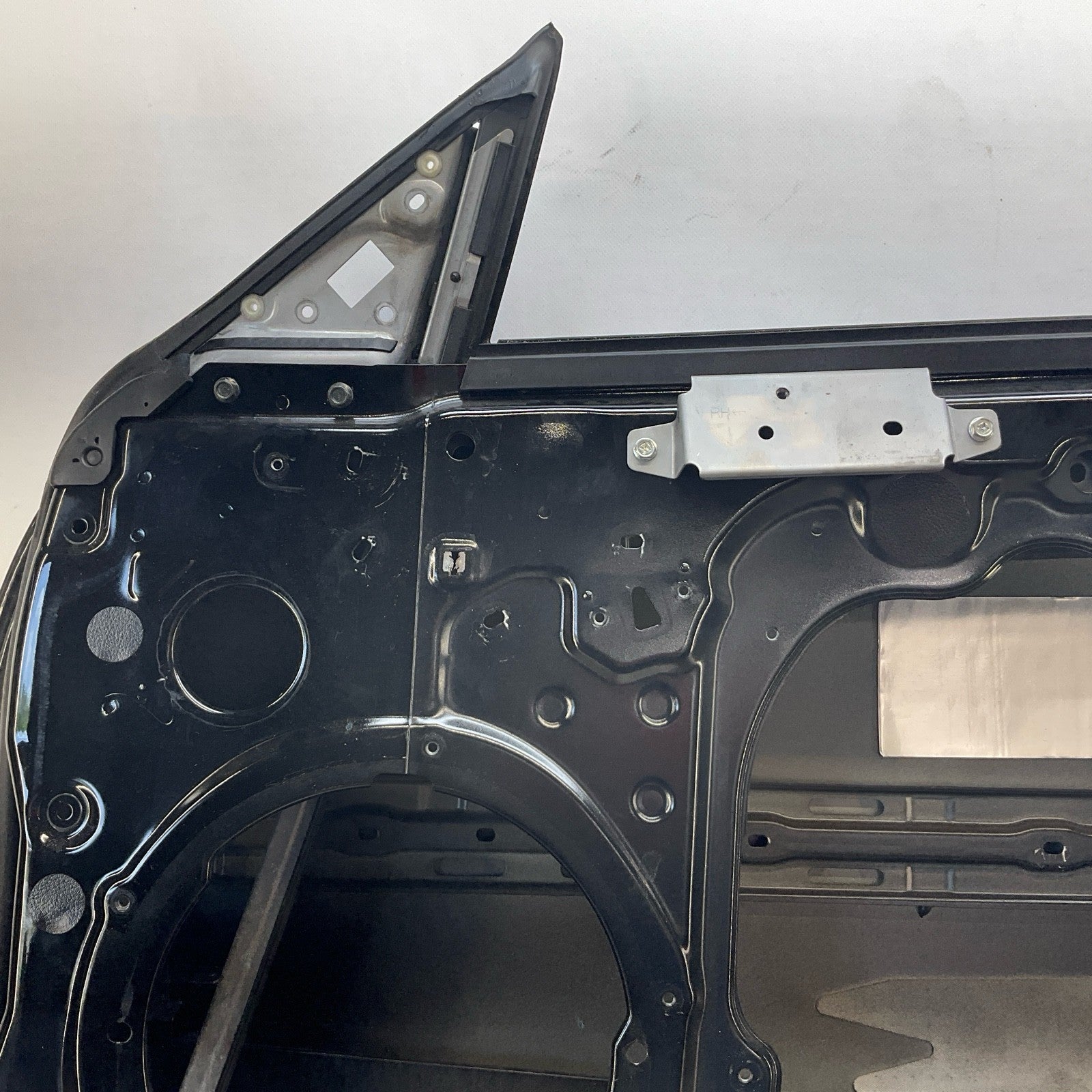 14-15 G37 Q60 Coupe Front Passenger Door Shell H010M6WBMA Oem 12Bd4G1 - On Point Parts Inc