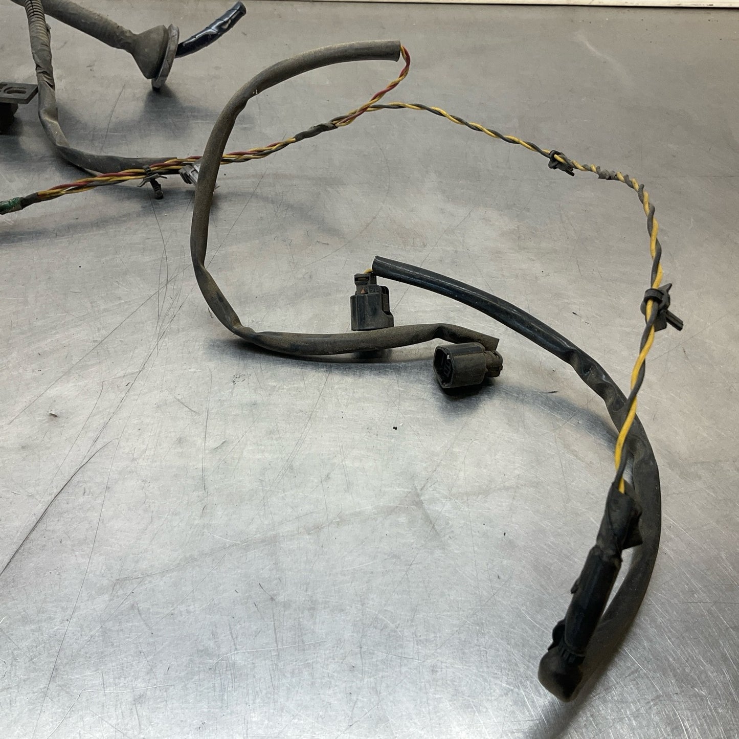 2015 Infiniti V36 G37 Rear Reverse Tail Light Pig Tail Connector Oem 12Bd4Gc - On Point Parts Inc