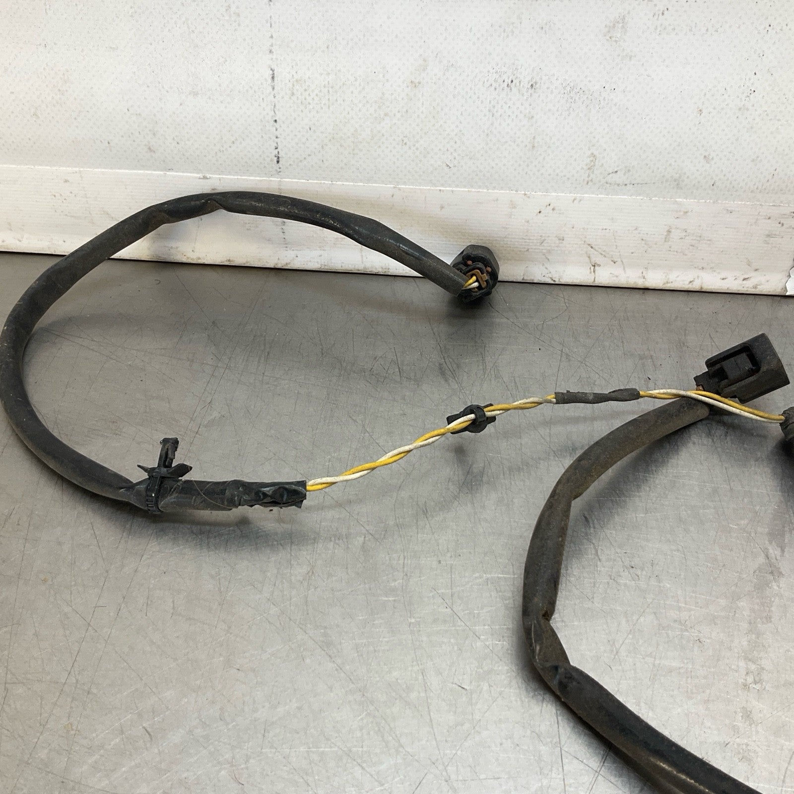 2015 Infiniti V36 G37 Rear Reverse Tail Light Pig Tail Connector Oem 12Bd4Gc - On Point Parts Inc