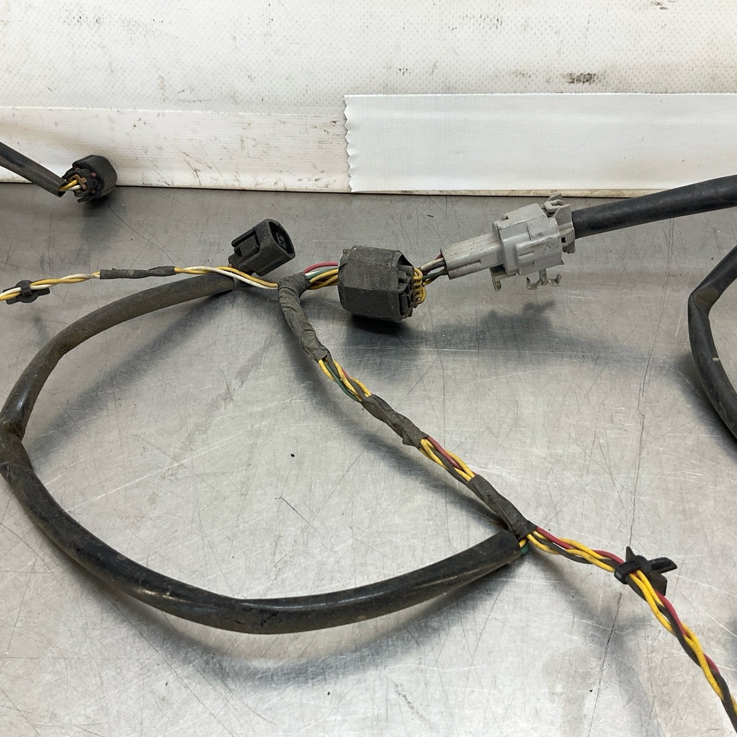 2015 Infiniti V36 G37 Rear Reverse Tail Light Pig Tail Connector Oem 12Bd4Gc - On Point Parts Inc