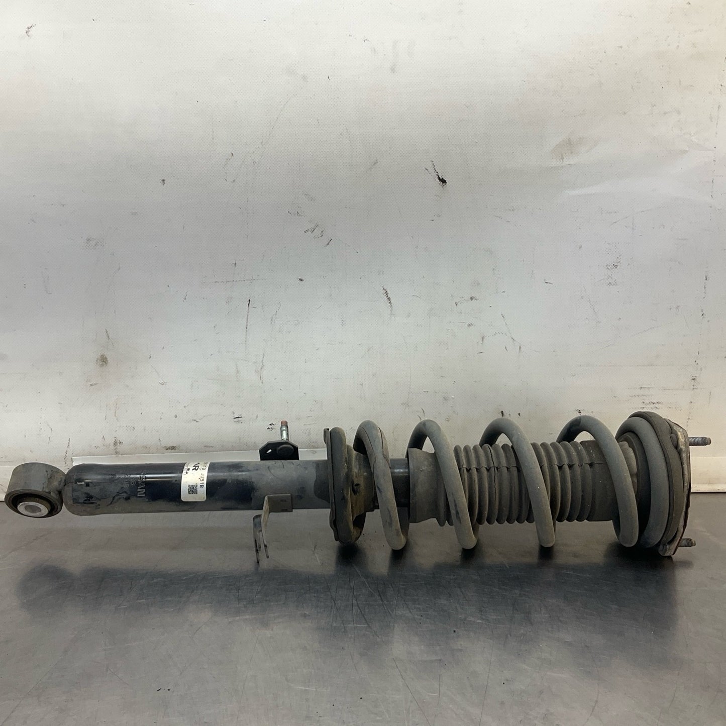 11-15 G37 Q60 Coupe Front Passenger Shock Strut E6110JL01C Oem 12Bd4Gk - On Point Parts Inc