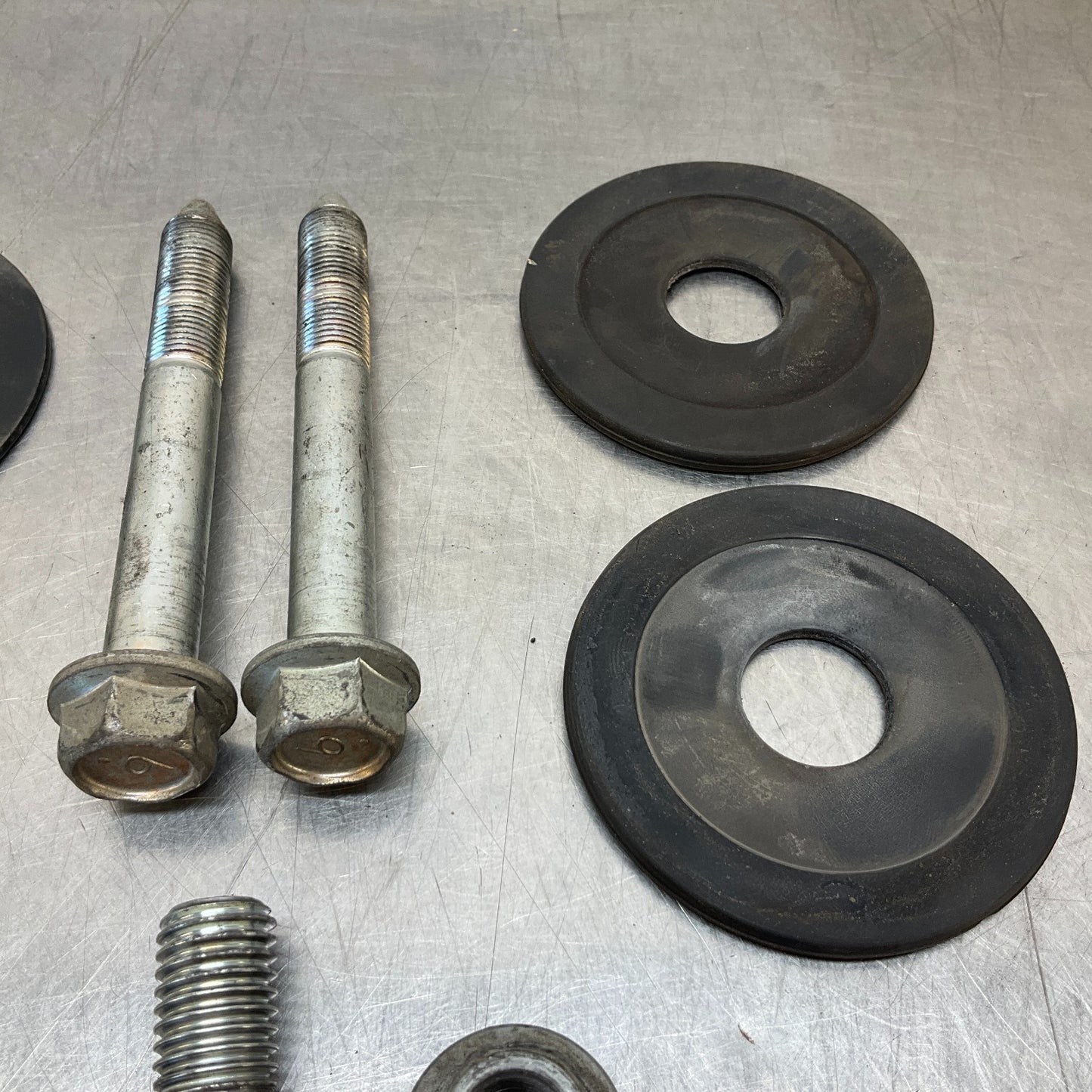 2015 Infiniti V36 G37 Differential Mount Hardware Oem 12Bd4Gi - On Point Parts Inc