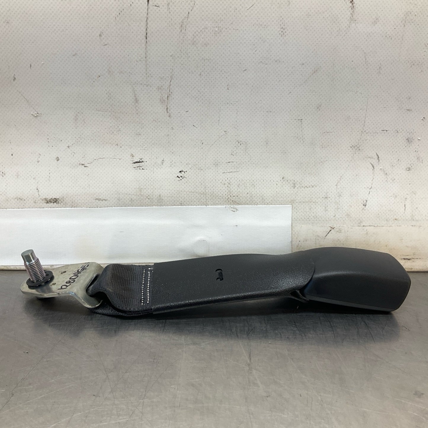 2015 Infiniti V36 G37 Rear Passenger Seat Belt Buckle Oem 12Bd4Ge - On Point Parts Inc