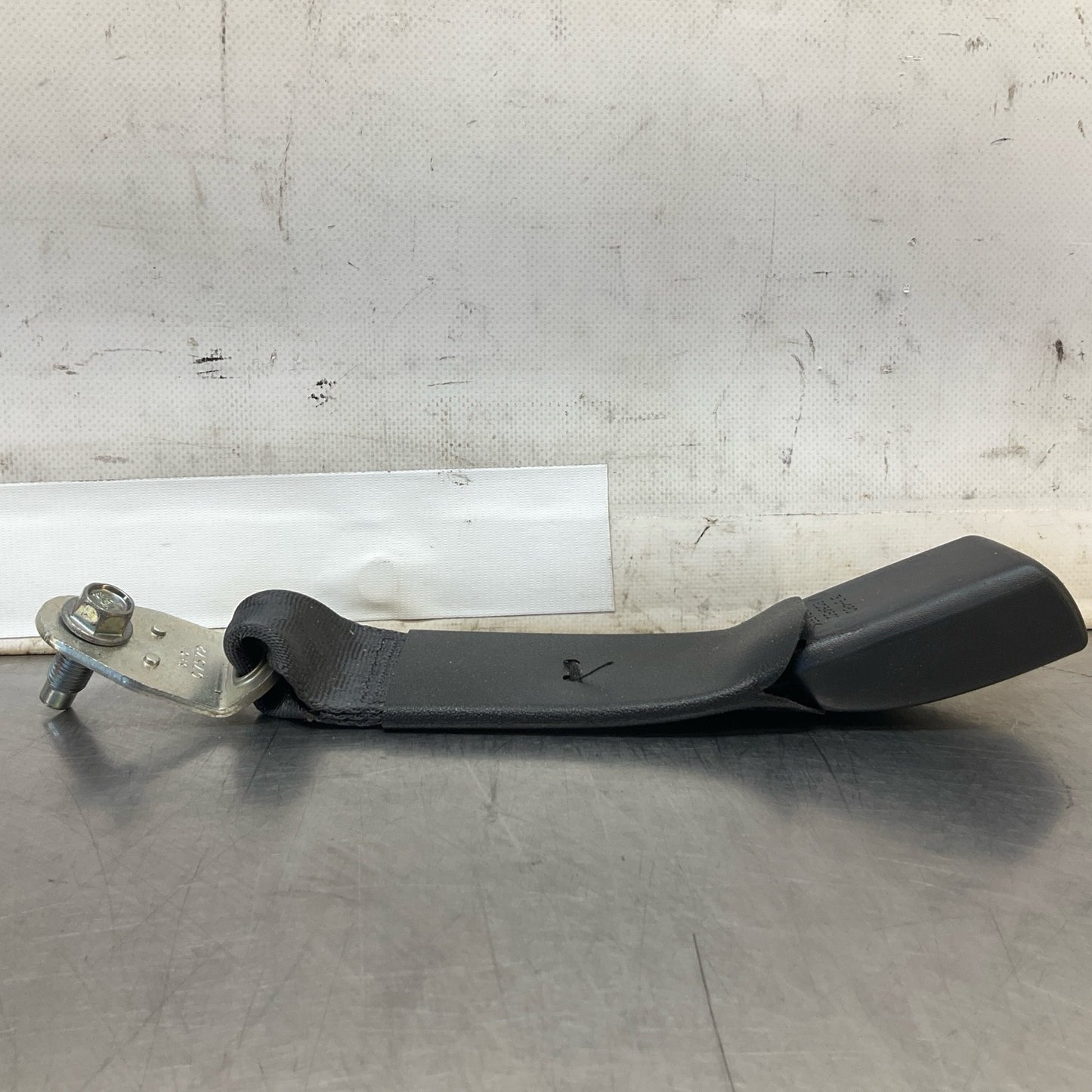 2015 Infiniti V36 G37 Rear Passenger Seat Belt Buckle Oem 12Bd4Ge - On Point Parts Inc