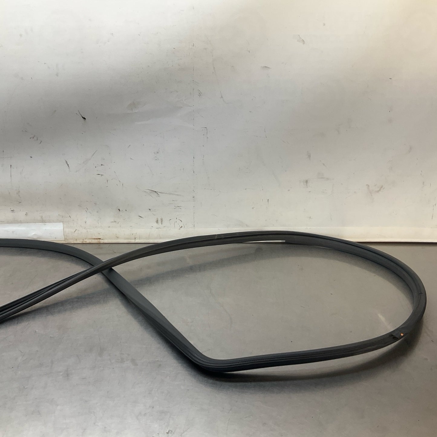 2015 Infiniti V36 G37 Passenger Coupe Door Frame Weatherstrip Oem 12Bd4Ge - On Point Parts Inc