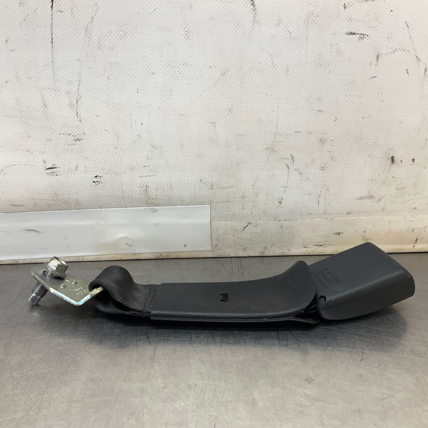 2015 Infiniti V36 G37 Rear Driver Seat Belt Buckle Oem 12Bd4Ga - On Point Parts Inc