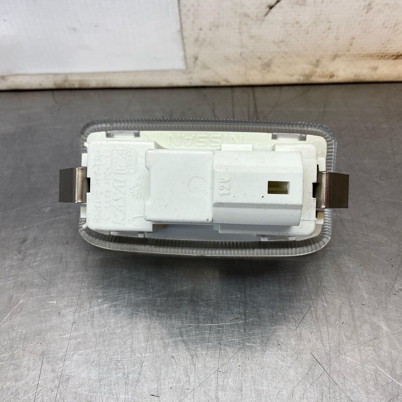 07-22 G35 G37 Q50 Q60 Front Driver Door Panel Step Lamp 264201NZ0A