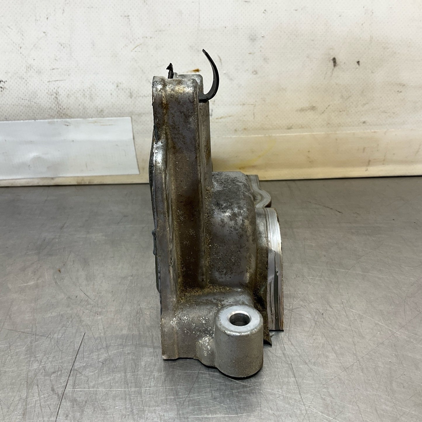 08-15 G35 G37 Q50 Q60 Driver Vq37Vhr Camshaft Angle Sensor Cover Oem 12Bd4Gg - On Point Parts Inc